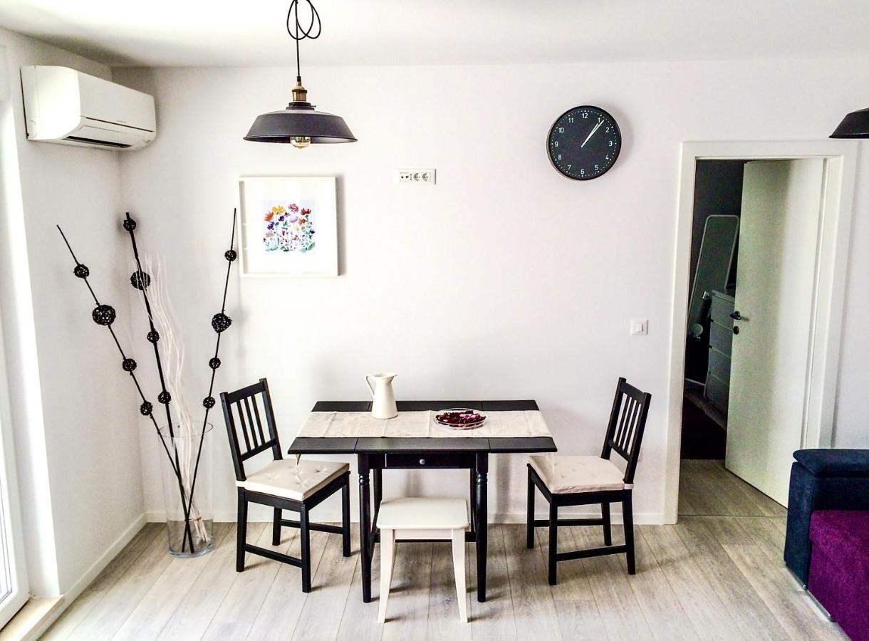 Nav Apartments Split Eksteriør billede