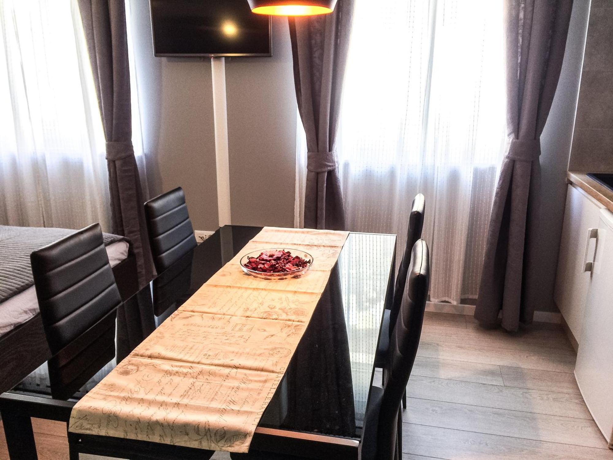 Nav Apartments Split Eksteriør billede